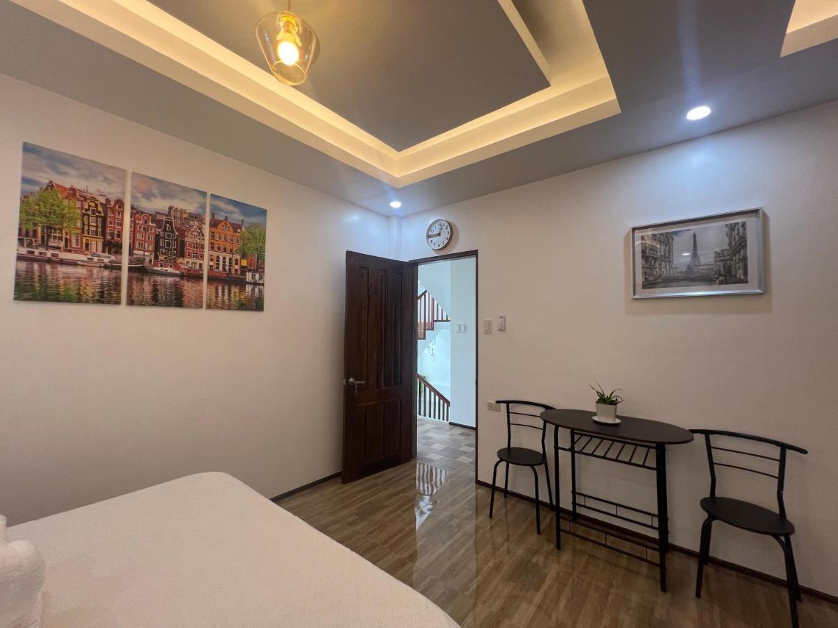 Rich-Vania Suites General Luna  Exterior photo